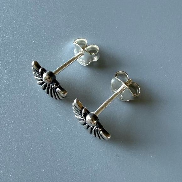 Sterling Silver Fan Stud Earrings - Picture 8 of 9